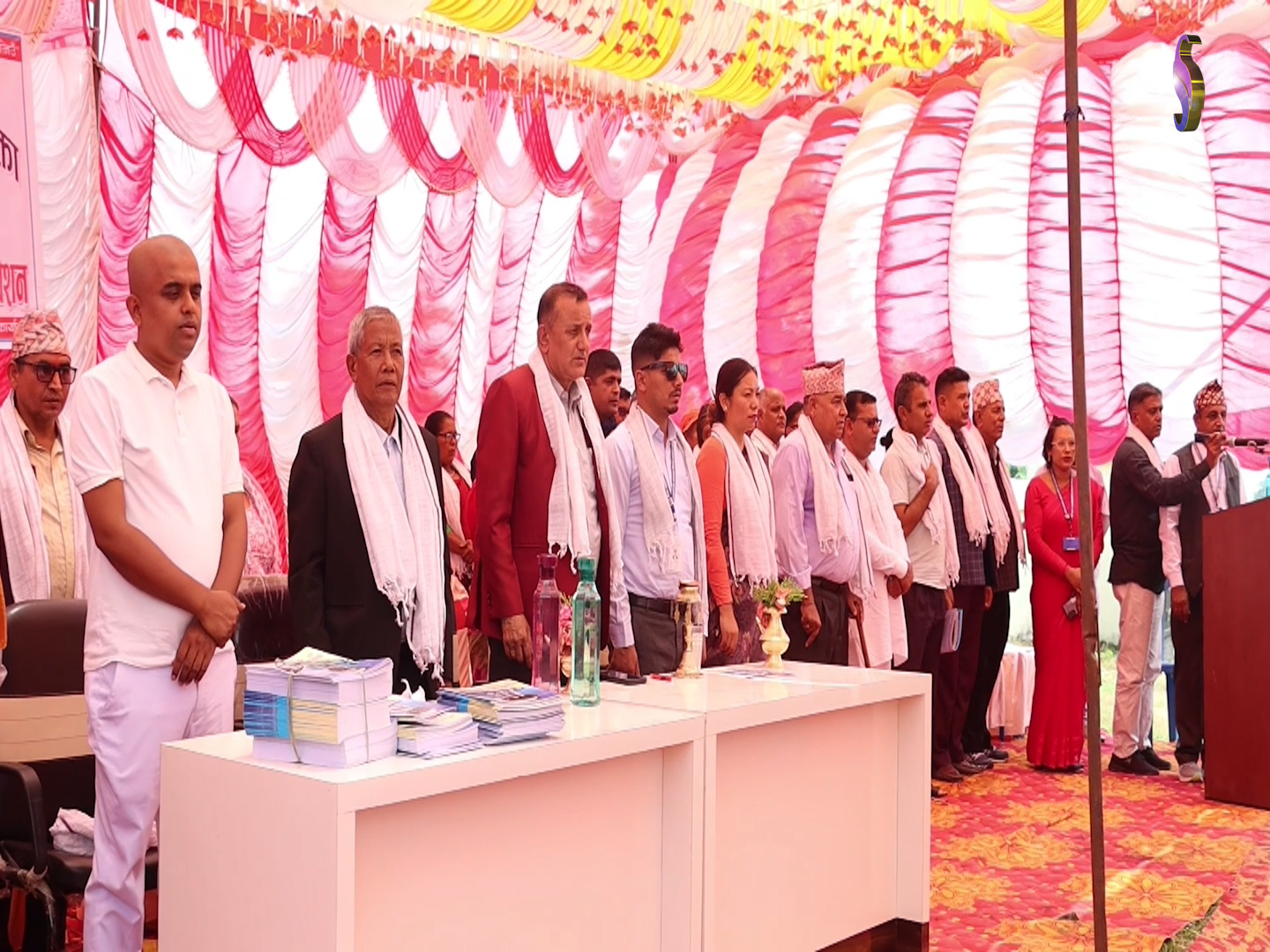 गजेडी २ बकुलघाट खानेपानीको नयाँ नेतृत्वमा ओमबहादुर मगर: गाउँपालिकाद्वारा ‘छाता ऐन’ निर्माण