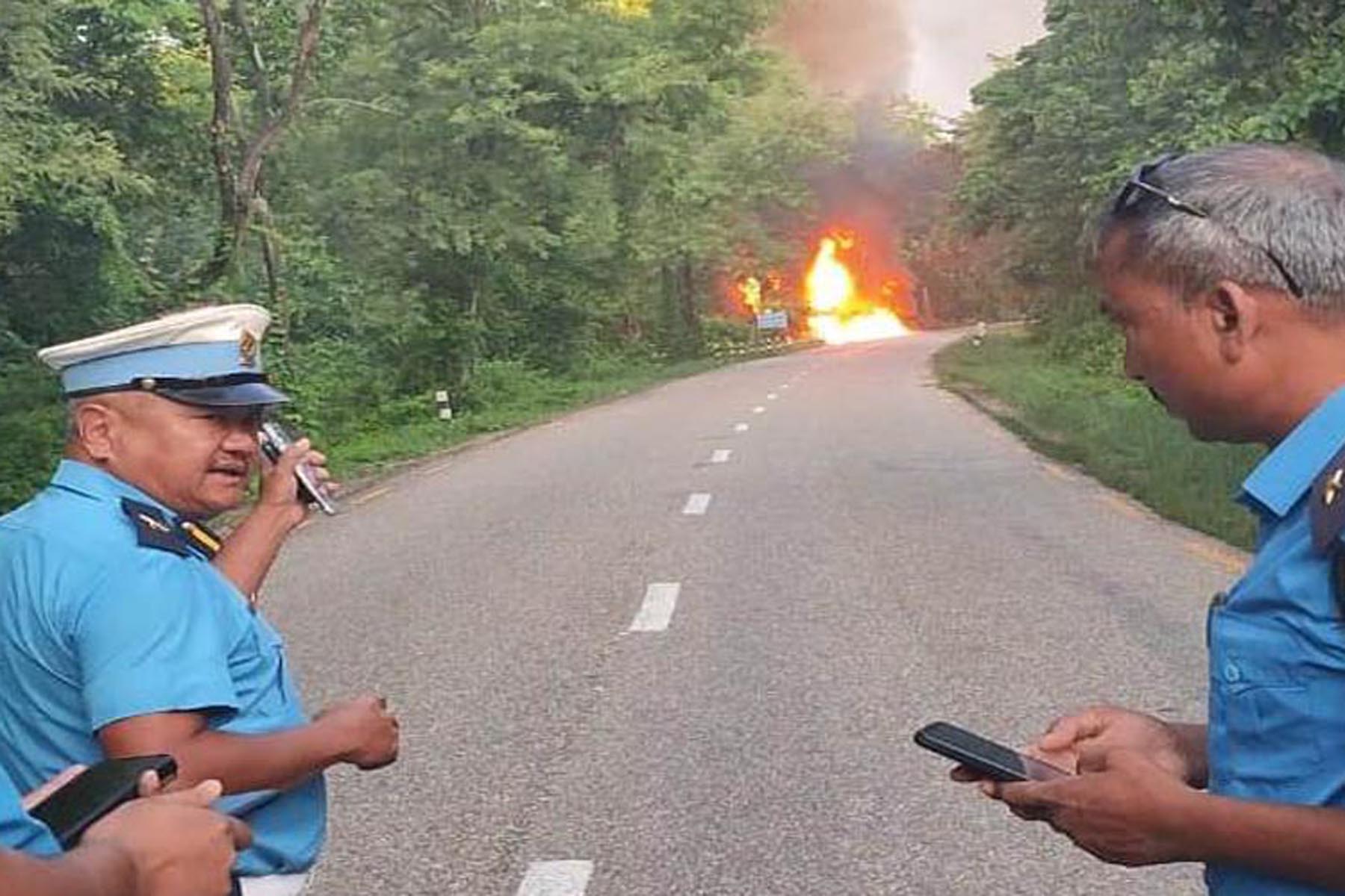 पेट्रोल ट्याङ्कर दुर्घटना, आगलागीबाट पूर्ण क्षति
