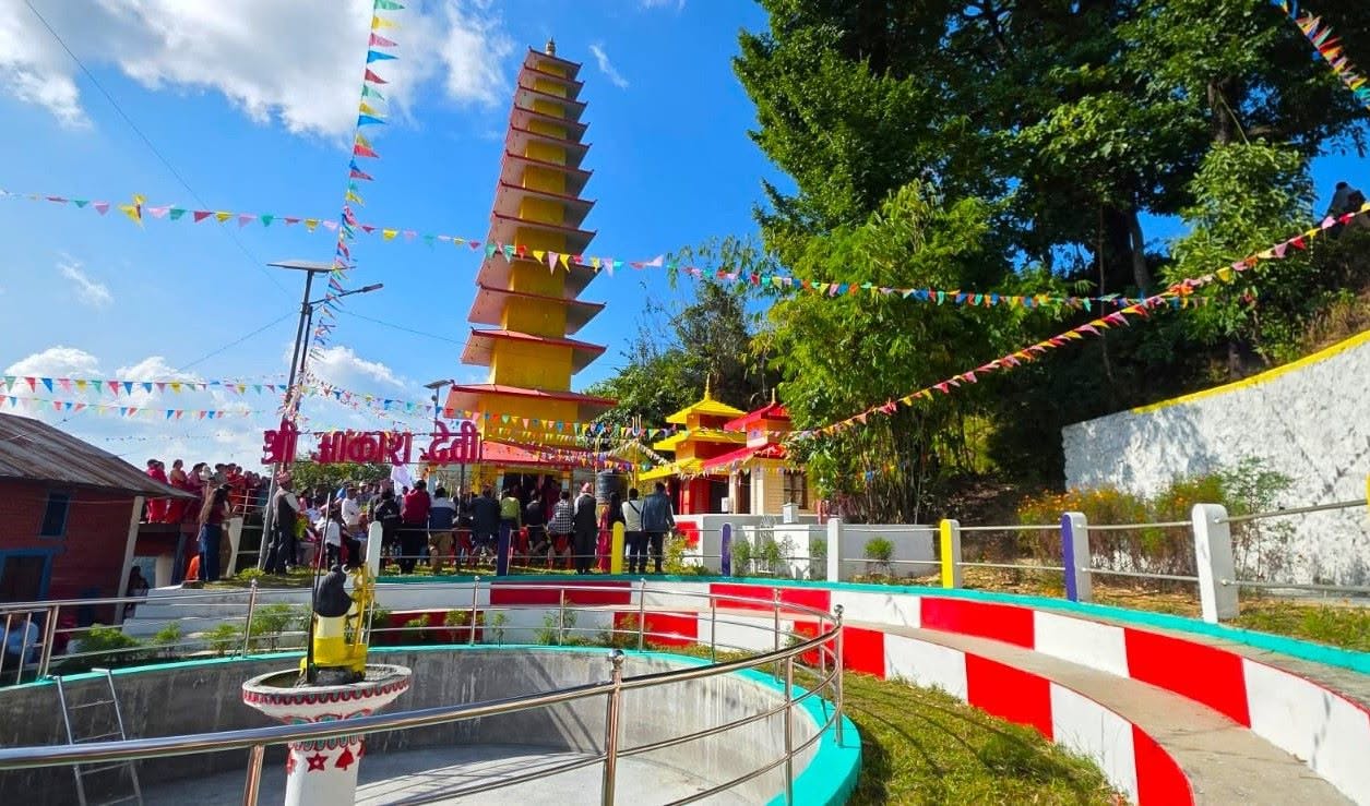 १३ तले आकाशदेवी मन्दिर समुदायलाई हस्तान्तरण
