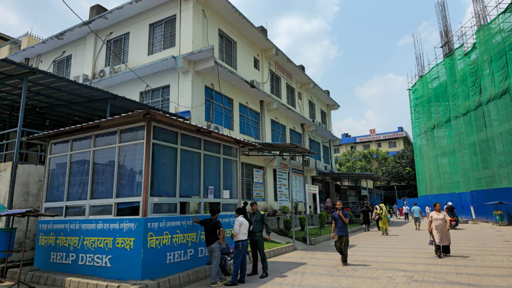 करारका भरमा चल्दै छ अस्पताल